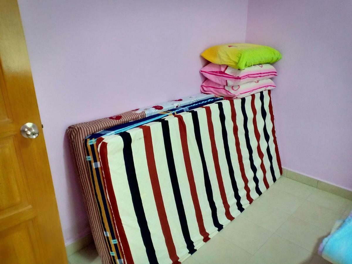 Villa Purple Townhouse 3R2B Wifi Sekinchan Exterior foto