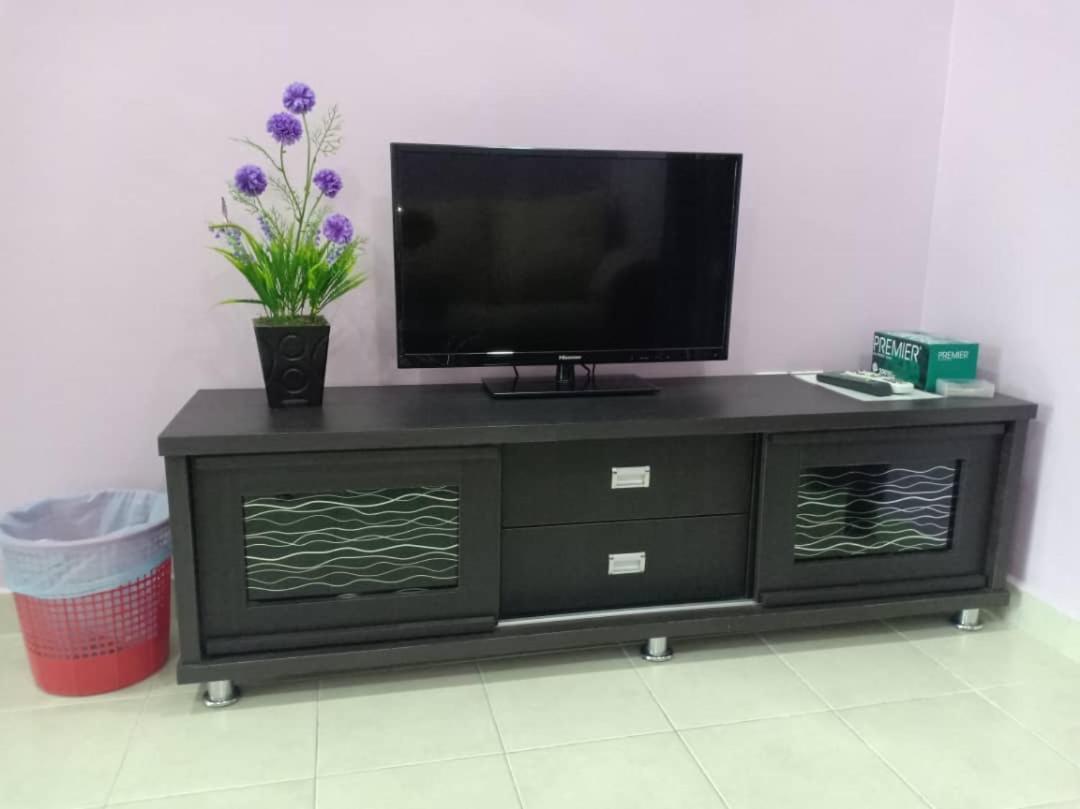 Villa Purple Townhouse 3R2B Wifi Sekinchan Exterior foto